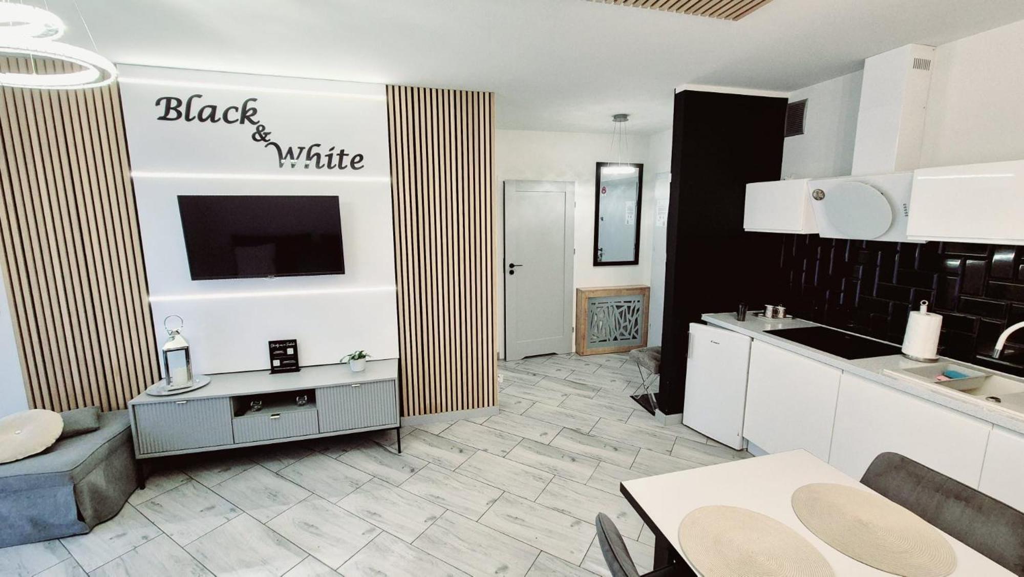 מיילנו Apartament Black-White מראה חיצוני תמונה