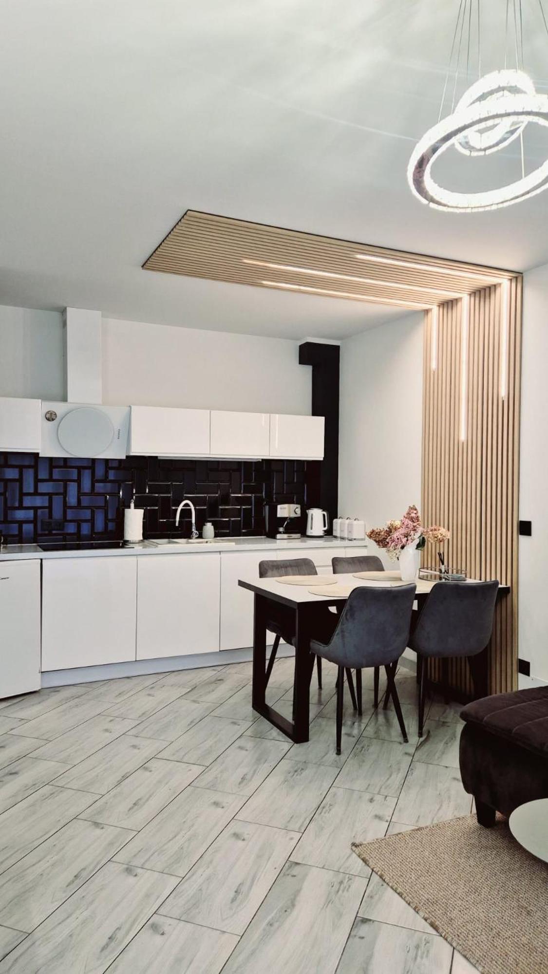 מיילנו Apartament Black-White מראה חיצוני תמונה