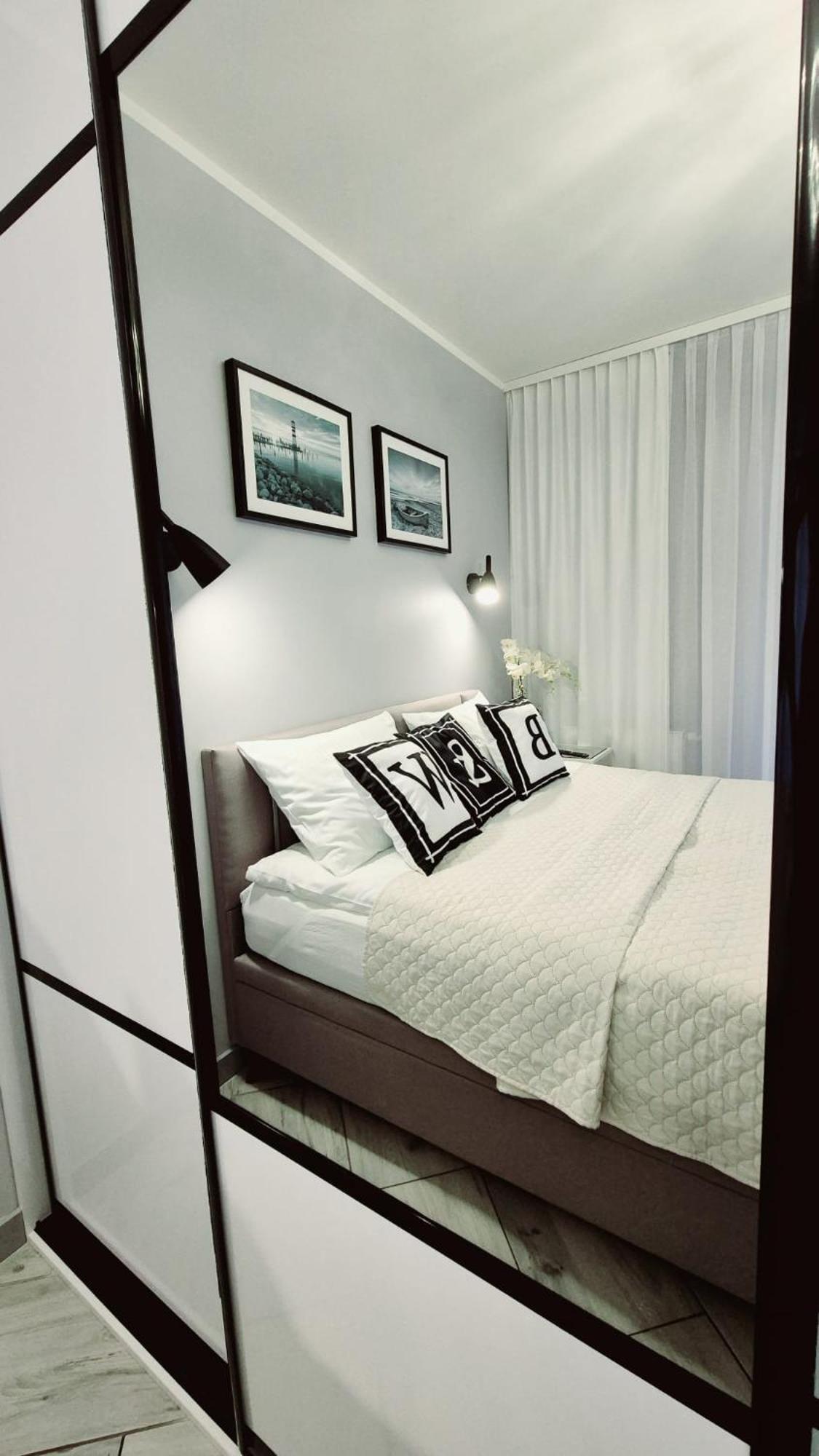 מיילנו Apartament Black-White מראה חיצוני תמונה