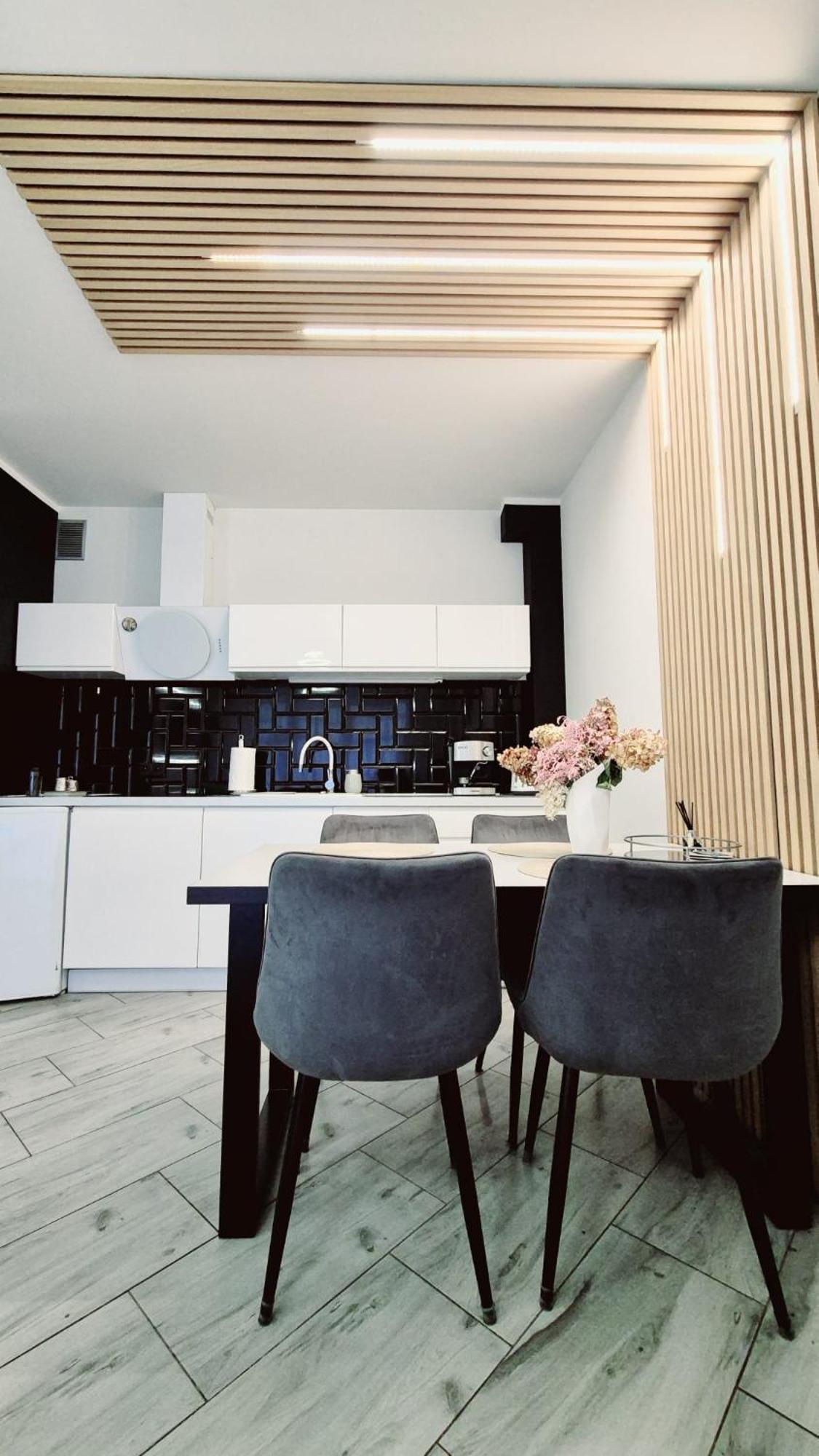 מיילנו Apartament Black-White מראה חיצוני תמונה