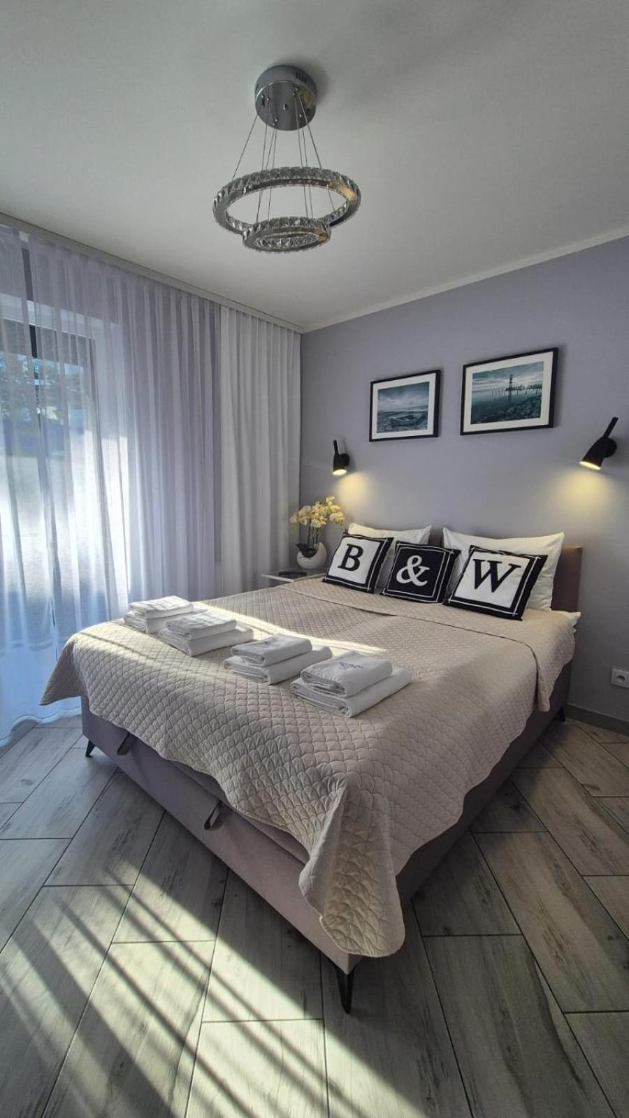 מיילנו Apartament Black-White מראה חיצוני תמונה